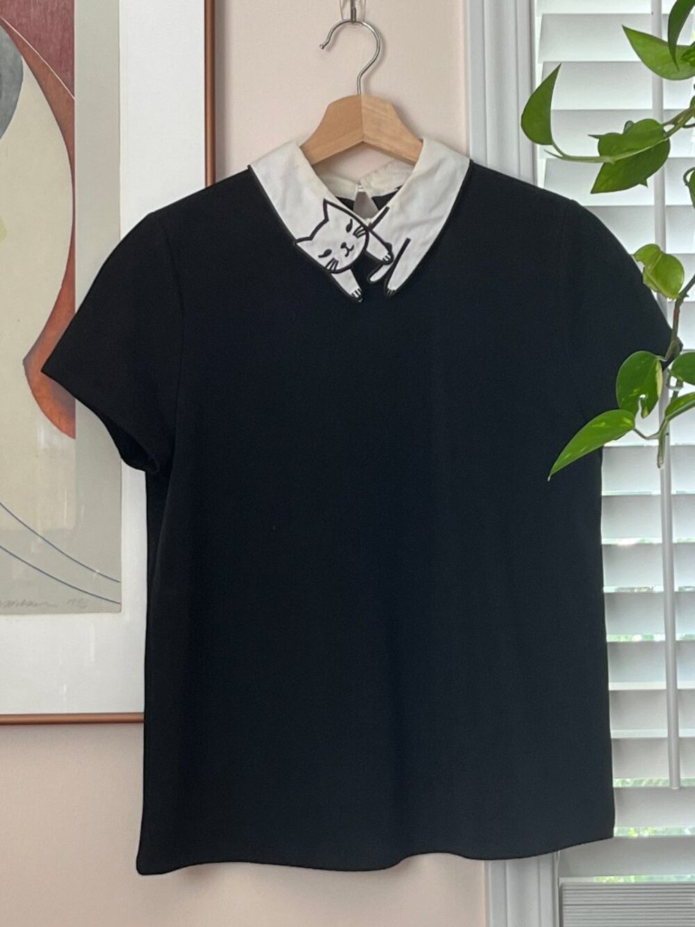 Black Short Sleeve Top with White Cat Peter Pan Collar